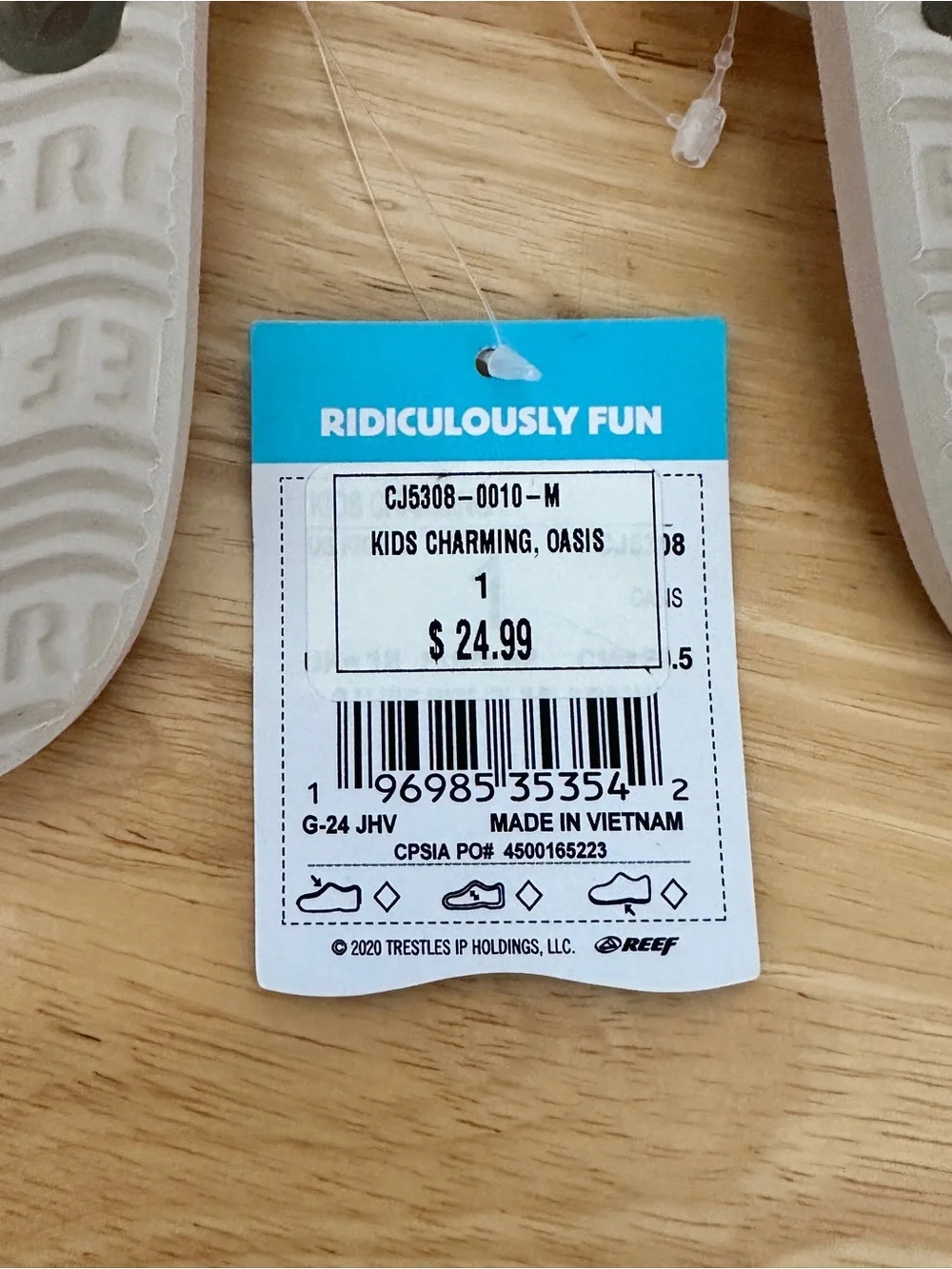 Kids Reef Flip Flops with charm on strap